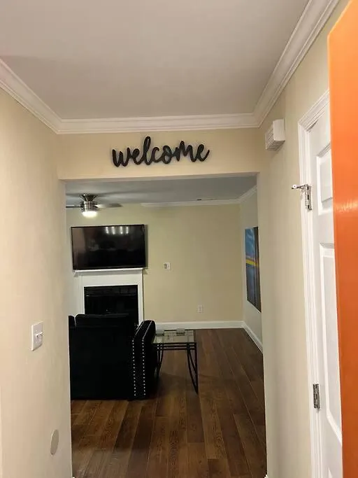 2 Brand New King Size Beds 2 Full Baths Condo! Virginia Beach